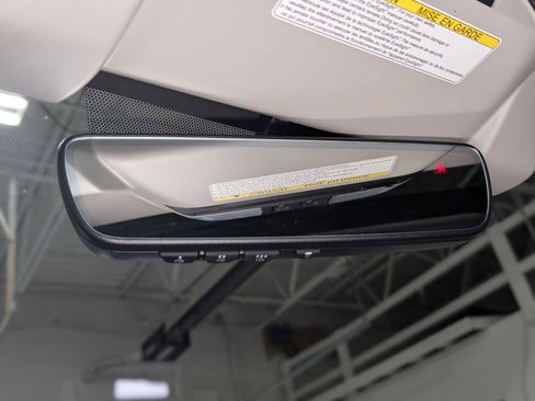 Used 2021 Subaru Crosstrek 2.5i Sport w/ Moonroof Package image 32