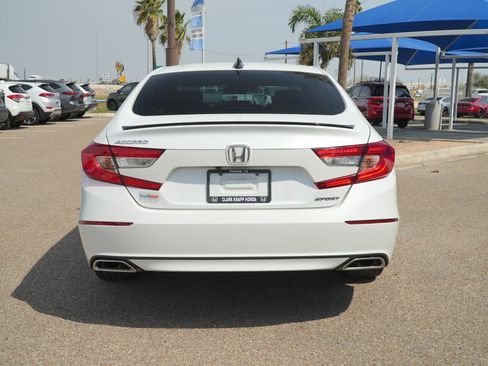 Used 2022 Honda Accord Sport image 5
