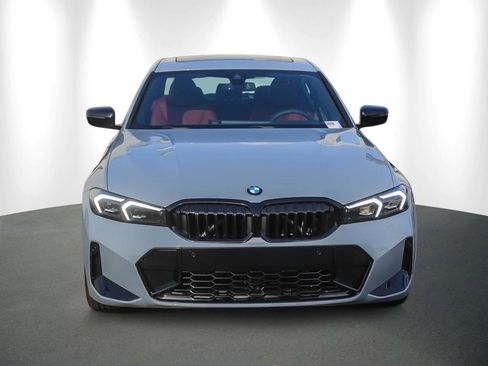 New 2026 BMW 330i Sedan w/ M Sport Package image 2