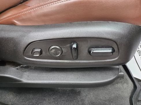 Used 2021 Buick Enclave Avenir w/ Avenir Technology Package AWD/4WD image 50