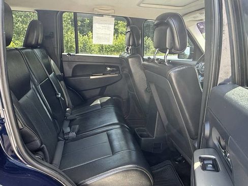 Used 2012 Jeep Liberty Limited Jet image 17