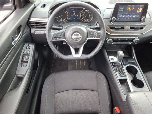 Certified 2024 Nissan Altima 2.5 SV FWD image 12