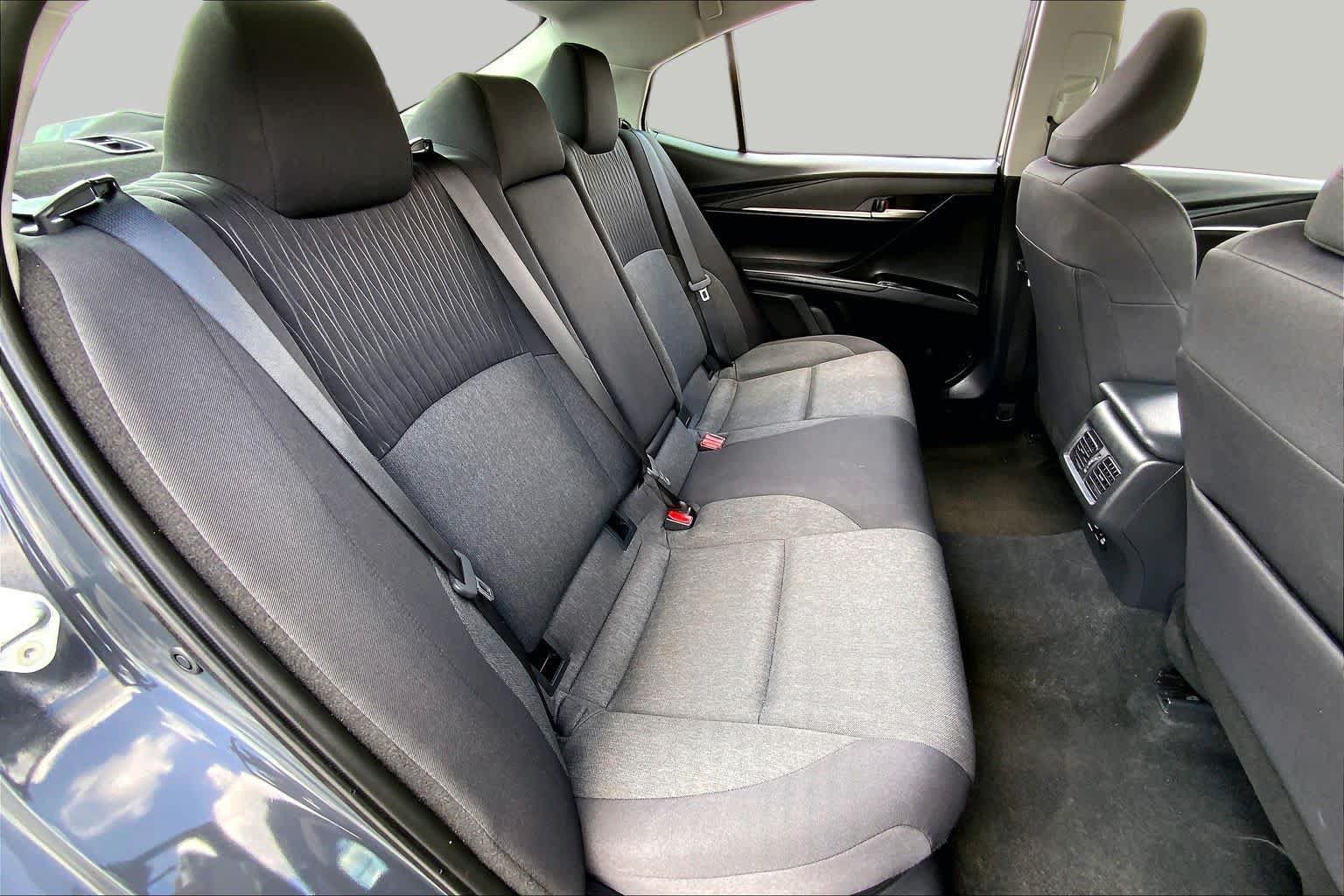 Used 2025 Toyota Camry LE FWD image 19