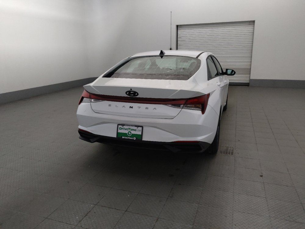 Used 2021 Hyundai Elantra SEL FWD image 7