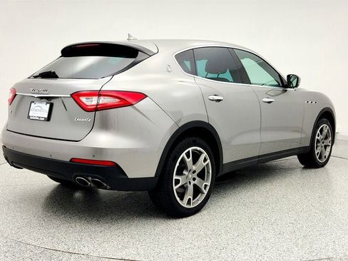 Used 2017 Maserati Levante 3.0L image 5