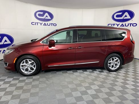 Used 2017 Chrysler Pacifica Touring-L Plus w/ Advanced Safetytec Group image 6