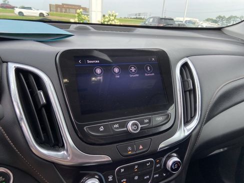 Used 2023 Chevrolet Equinox Premier AWD/4WD image 37