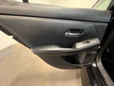 Used 2022 Nissan Sentra SV image 16