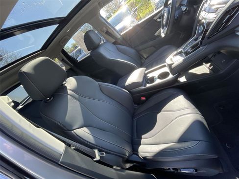 Certified 2025 Acura RDX SH-AWD w/ Technology Package image 22
