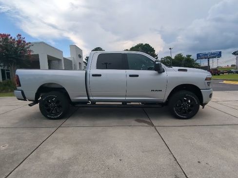 Used 2026 RAM 2500 Big Horn AWD/4WD image 8