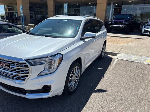 Used 2023 GMC Terrain Denali AWD/4WD image 1