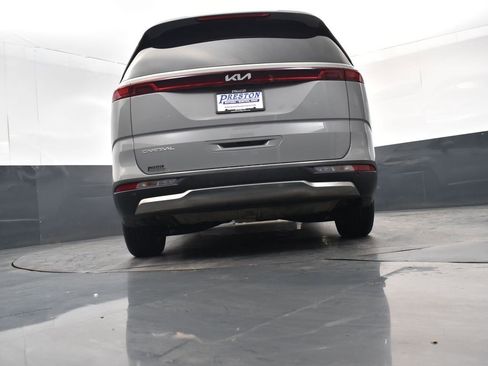 Certified 2023 Kia Carnival SX image 21