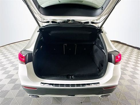 Used 2021 Mercedes-Benz GLA 250 GLA 250 image 24