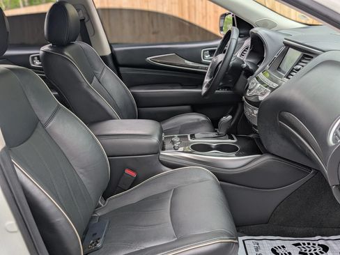 Used 2020 INFINITI QX60 Luxe w/ Essential Package FWD image 29