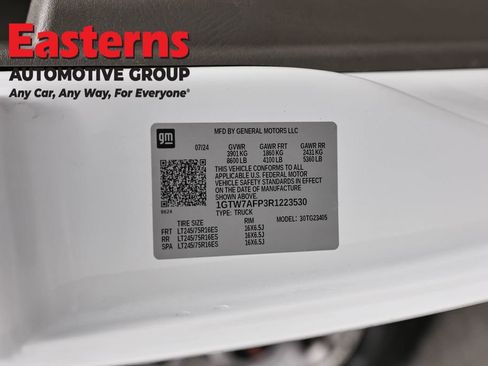 Used 2024 GMC Savana 2500 w/ Driver Convenience Package RWD image 32