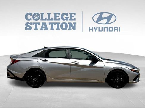 Used 2026 Hyundai Elantra Sport FWD image 11