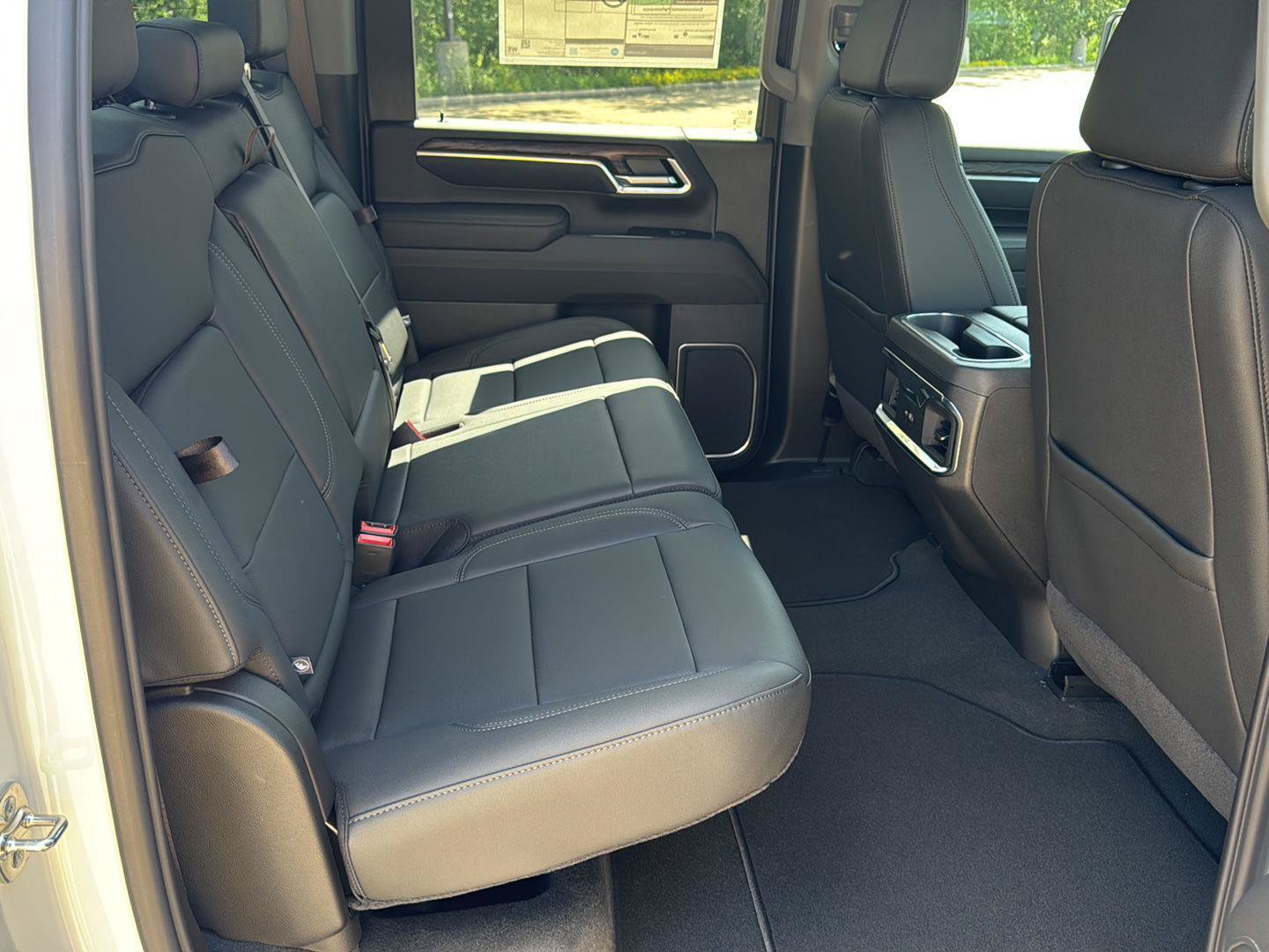 New 2026 GMC Sierra 2500 SLT w/ Max Trailering Package AWD/4WD image 6
