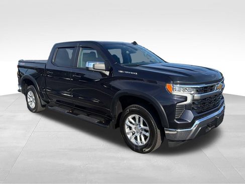 Used 2023 Chevrolet Silverado 1500 LT AWD/4WD image 7