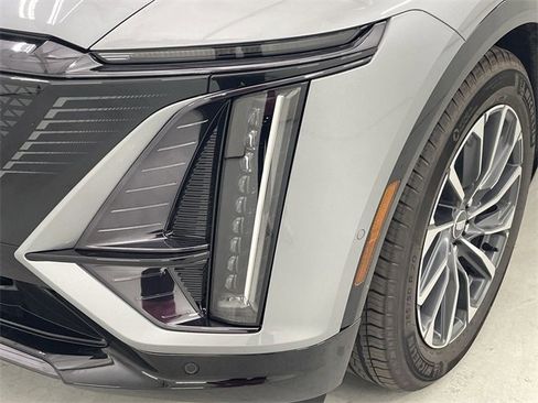 New 2026 Cadillac Lyriq Premium Sport image 15