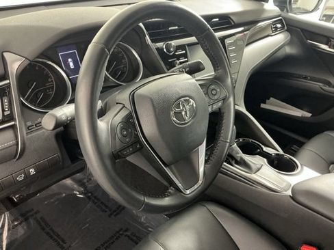 Used 2020 Toyota Camry SE FWD image 32