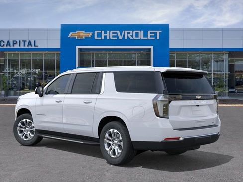 New 2026 Chevrolet Suburban LT AWD/4WD image 3