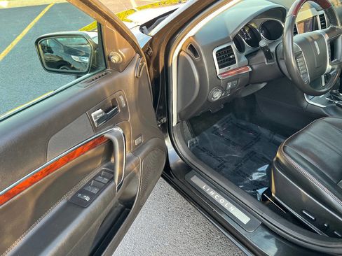 Used 2011 Lincoln MKZ w/ 102A Rapid Spec Order Code image 17