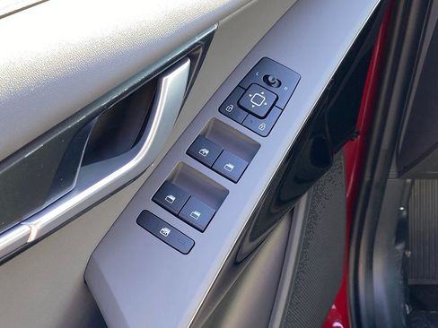 New 2026 Kia Niro EX FWD image 12
