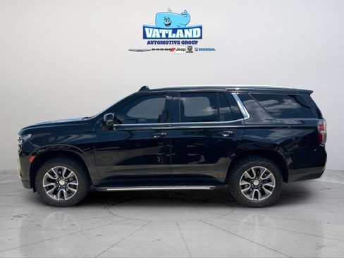 Used 2021 Chevrolet Tahoe LT w/ LT Signature Package RWD image 2