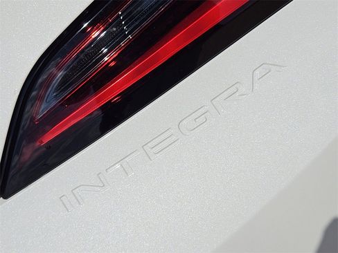 New 2025 Acura Integra image 12