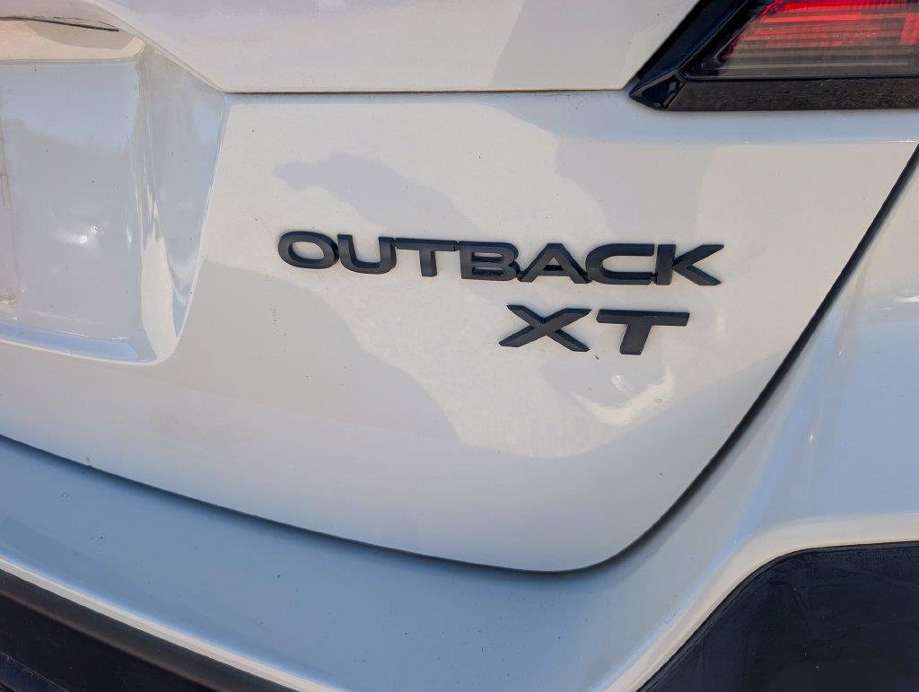 Used 2020 Subaru Outback Onyx Edition XT AWD/4WD image 9