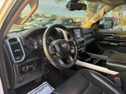 Used 2020 RAM 1500 Laramie RWD image 11