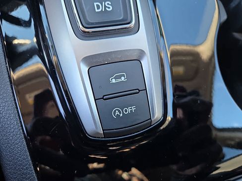 Used 2019 Honda Pilot Elite image 25