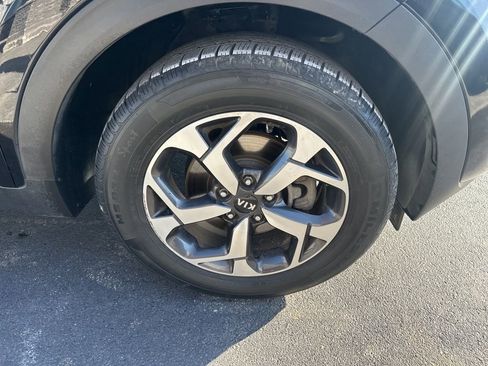 Used 2020 Kia Sportage LX image 5