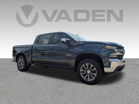Used 2019 Chevrolet Silverado 1500 LT w/ Texas Edition AWD/4WD image 3