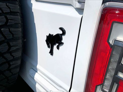 Used 2024 Ford Bronco Wildtrak AWD/4WD image 30