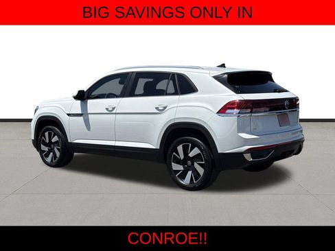 Used 2026 Volkswagen Atlas Cross Sport SE FWD image 7