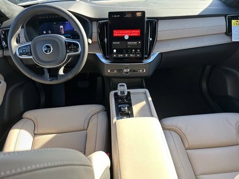 New 2026 Volvo XC90 B6 Ultra w/ Lounge Package image 11