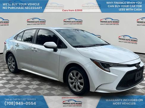 Used 2020 Toyota Corolla LE image 3