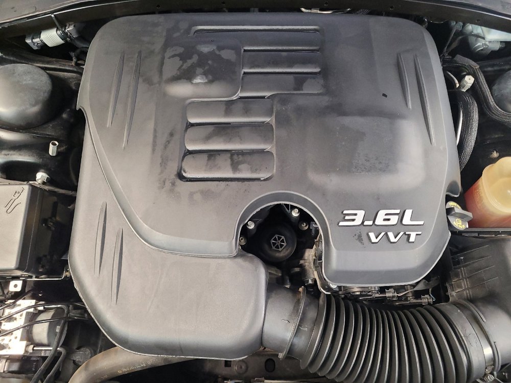 Used 2021 Dodge Charger SXT w/ Leather Interior Group RWD image 30