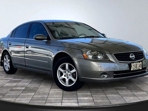 Used 2005 Nissan Altima 2.5 S w/ (F01) Convenience Pkg image 3