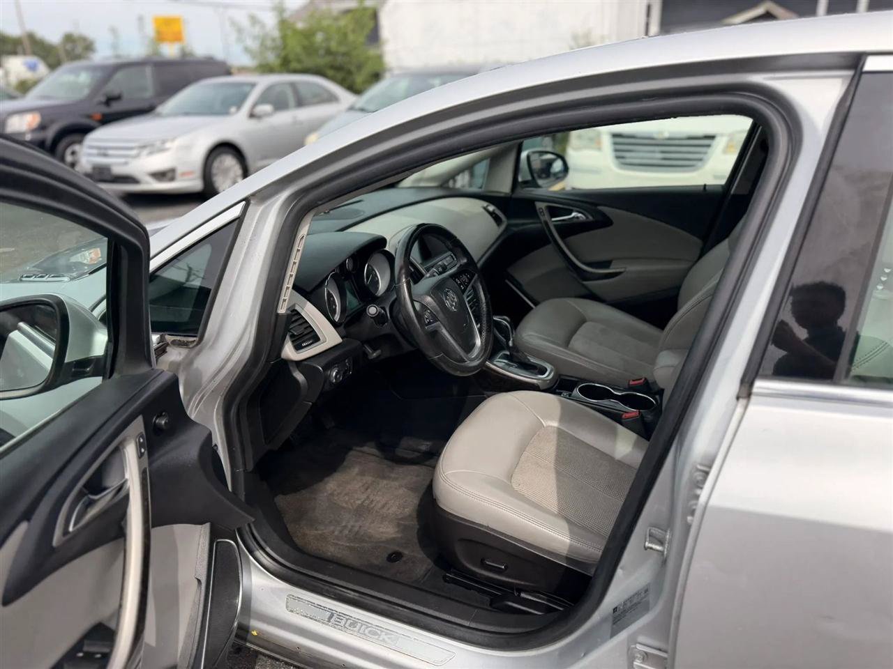 Used 2014 Buick Verano Convenience FWD image 18