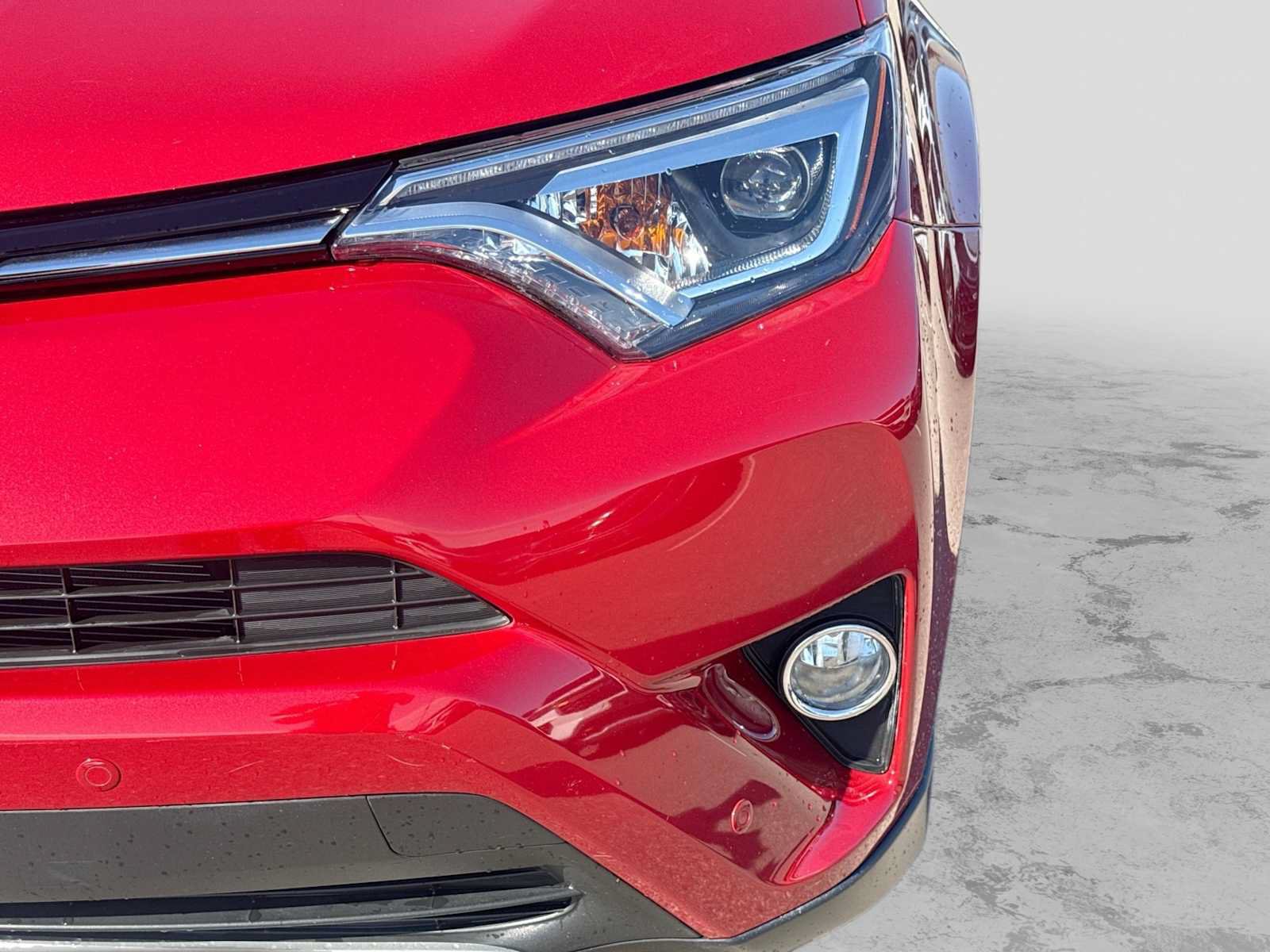 Used 2016 Toyota RAV4 Limited AWD/4WD image 10