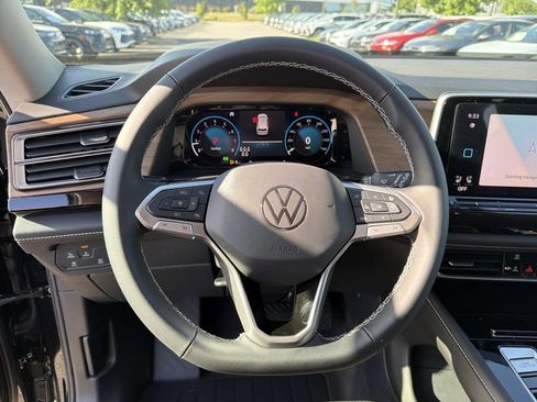 New 2026 Volkswagen Atlas SE FWD image 26