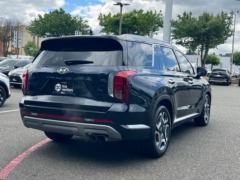 Used 2023 Hyundai Palisade Limited w/ Cargo Package AWD/4WD image 7