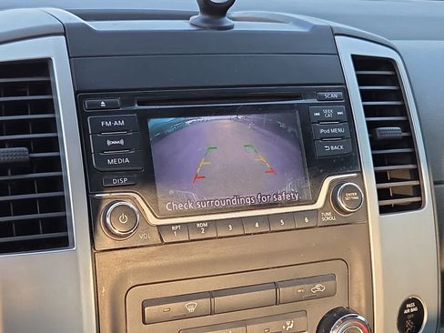 Used 2018 Nissan Frontier SV RWD image 25
