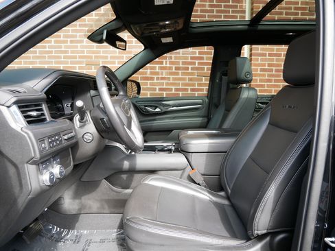 Used 2022 GMC Yukon Denali image 6