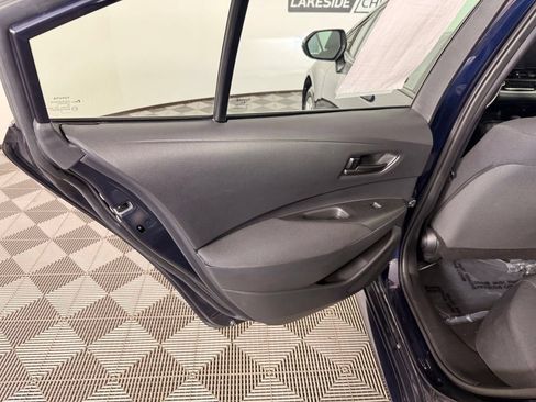 Used 2025 Toyota Corolla LE FWD image 17