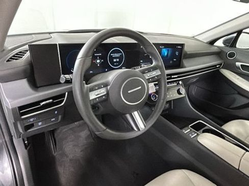 Certified 2025 Hyundai Sonata SEL FWD image 13