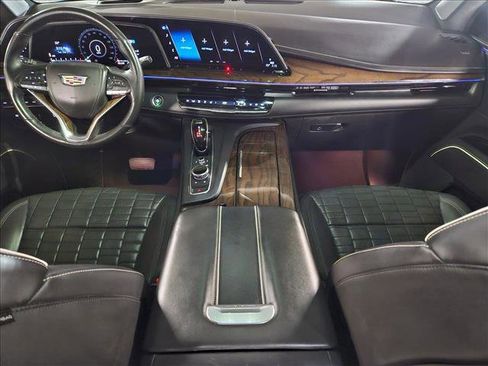 Used 2021 Cadillac Escalade Premium Luxury Platinum image 19