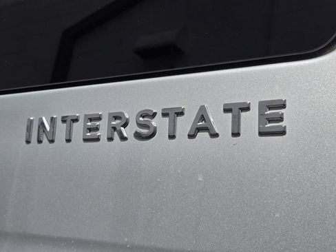 Used 2021 Mercedes-Benz Sprinter 2500 image 6